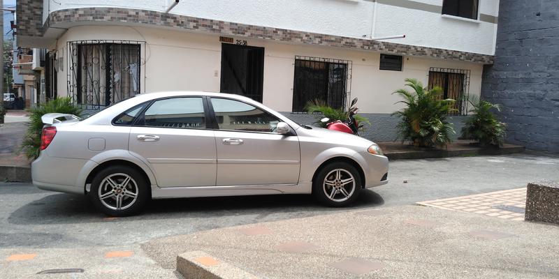 Chevrolet Optra • 2009 • 117,000 km 11