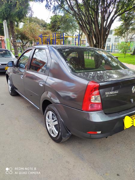 Renault Logan • 2012 • 175,000 km 6