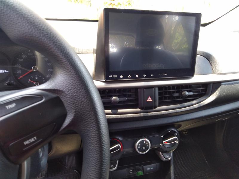 Kia Picanto • 2017 • 11,960 km 6