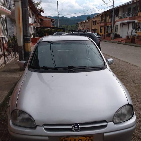 Chevrolet Corsa • 1999 • 275,000 km 4