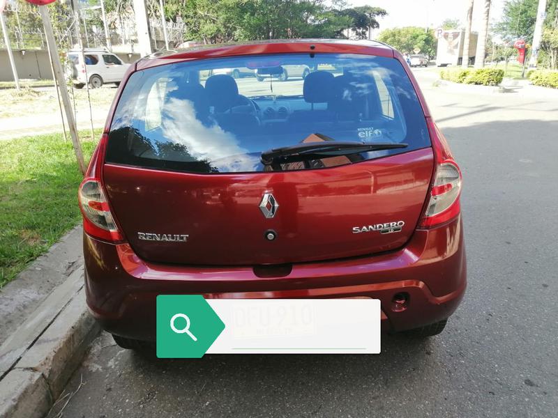 Renault 12 • 2012 • 75,000 km 4