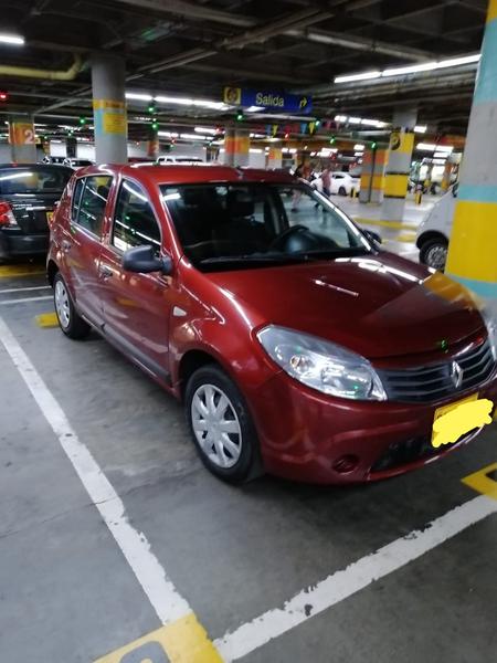 Renault 12 • 2012 • 75,000 km 2