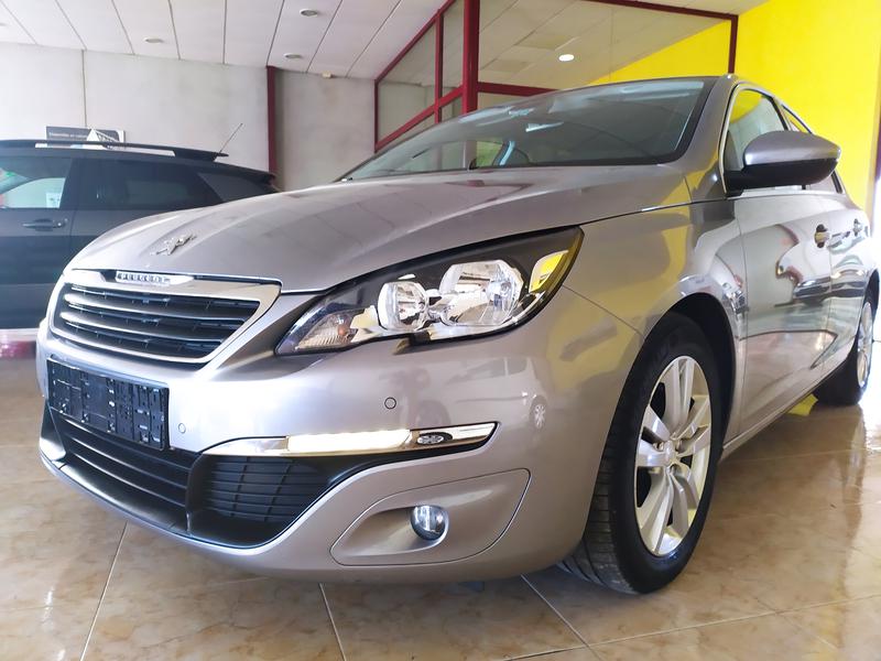 Peugeot 308 • 2015 • 102,124 km 12