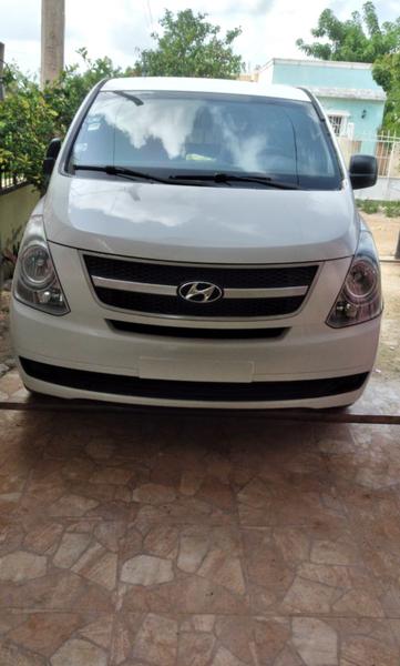 Hyundai H1 • 2014 • 2 km 5