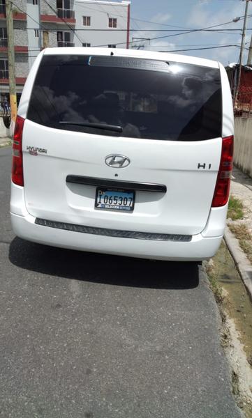 Hyundai H1 • 2014 • 2 km 1