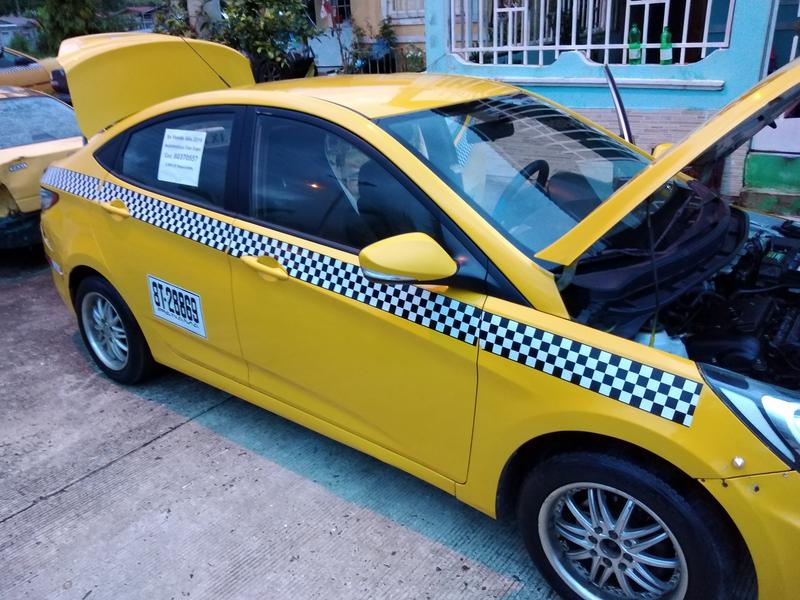 Hyundai Accent • 2014 • 250,000 km 2