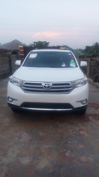 Toyota  • 2013 • 78,000 km 4