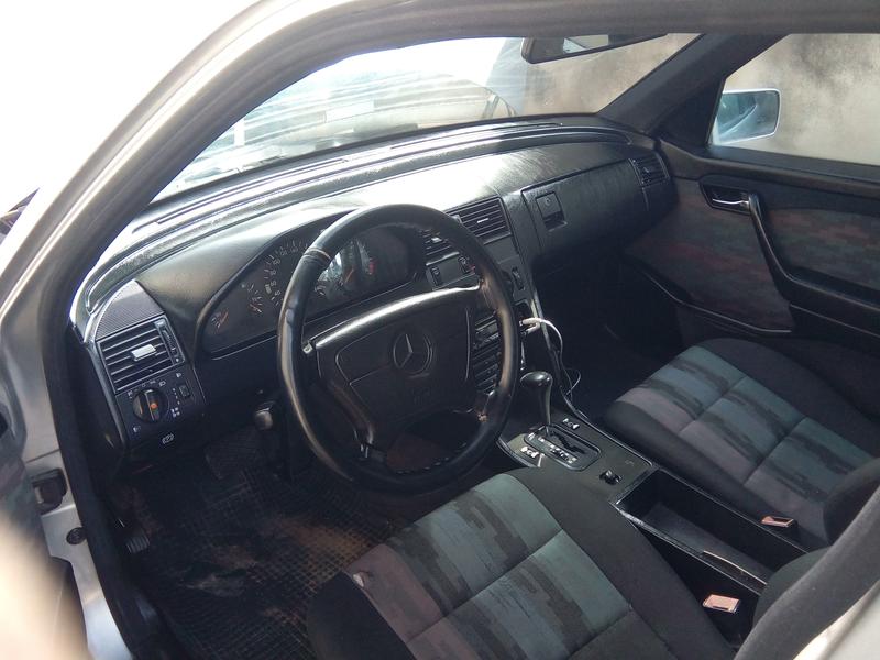 Mercedes-Benz CLC • 1999 • 250,000 km 4