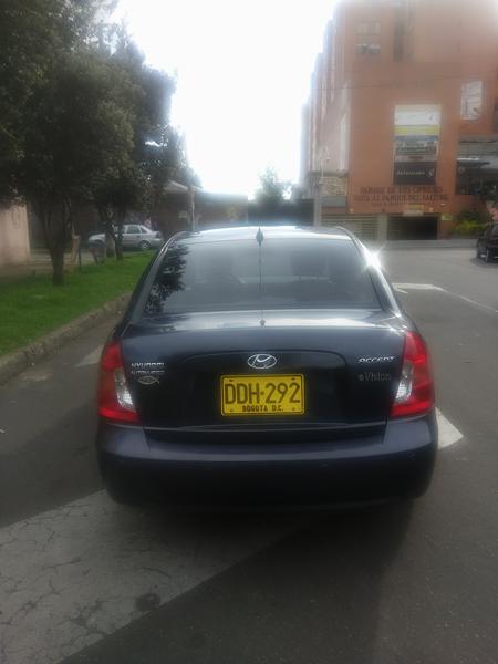 Hyundai Accent • 2009 • 110,000 km 4