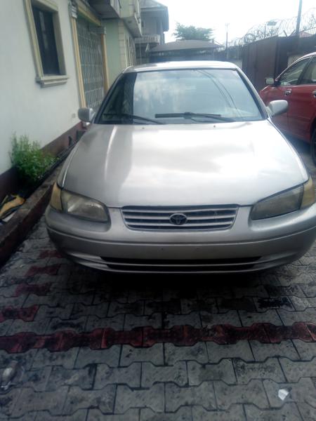 Toyota Camry • 1999 • 2,230 km 2