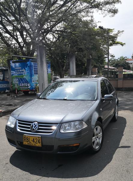 Volkswagen Jetta • 2010 • 89,300 km 11