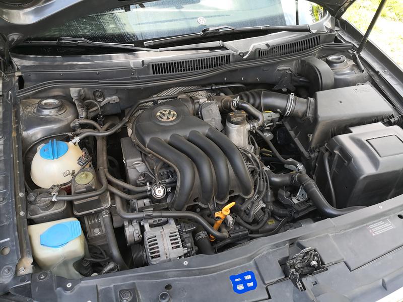 Volkswagen Jetta • 2010 • 89,300 km 1
