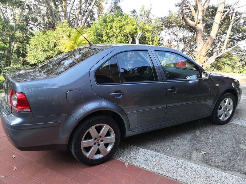 Volkswagen Jetta • 2010 • 89,300 km 10