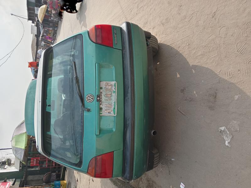 Volkswagen Golf • 2000 • 2,000 km 5