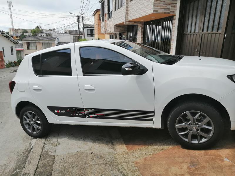 Renault Sandero • 2020 • 14,500 km 1