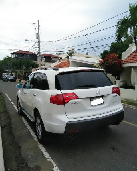 Acura MDX • 2007 • 160,000 km 4