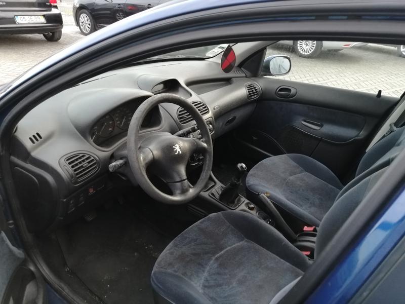 Peugeot 206 • 2001 • 250,000 km 6