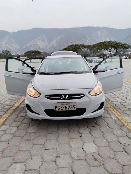 Hyundai Accent • 2018 • 37,000 km 10