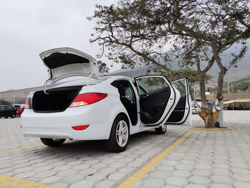 Hyundai Accent • 2018 • 37,000 km 9