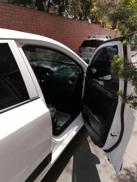 Hyundai i10 • 2018 • 15,000 km 5