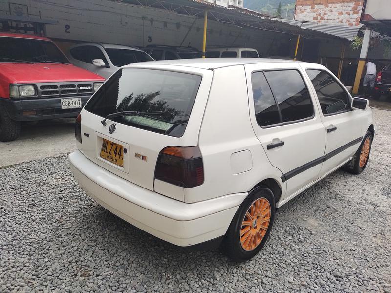 Volkswagen Golf • 1996 • 1,800 km 2