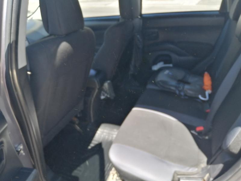 Mitsubishi Outlander • 2010 • 91,000 km 2