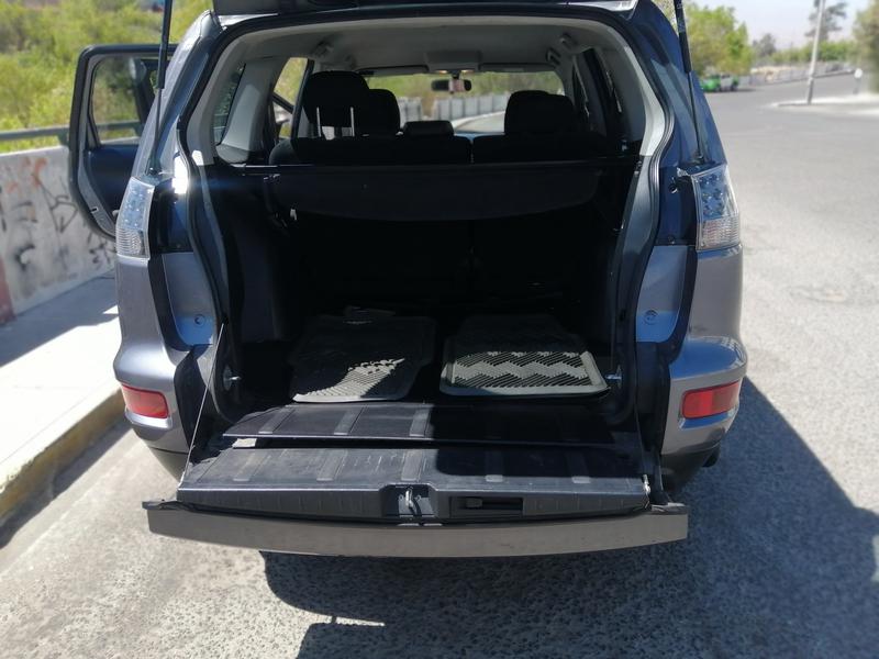 Mitsubishi Outlander • 2010 • 91,000 km 5