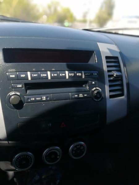 Mitsubishi Outlander • 2010 • 91,000 km 7