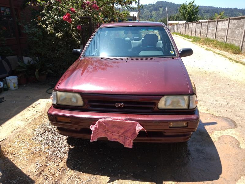 Kia Pride • 1998 • 200,345 km 3