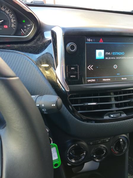 Peugeot 2008 • 2019 • 28,000 km 6