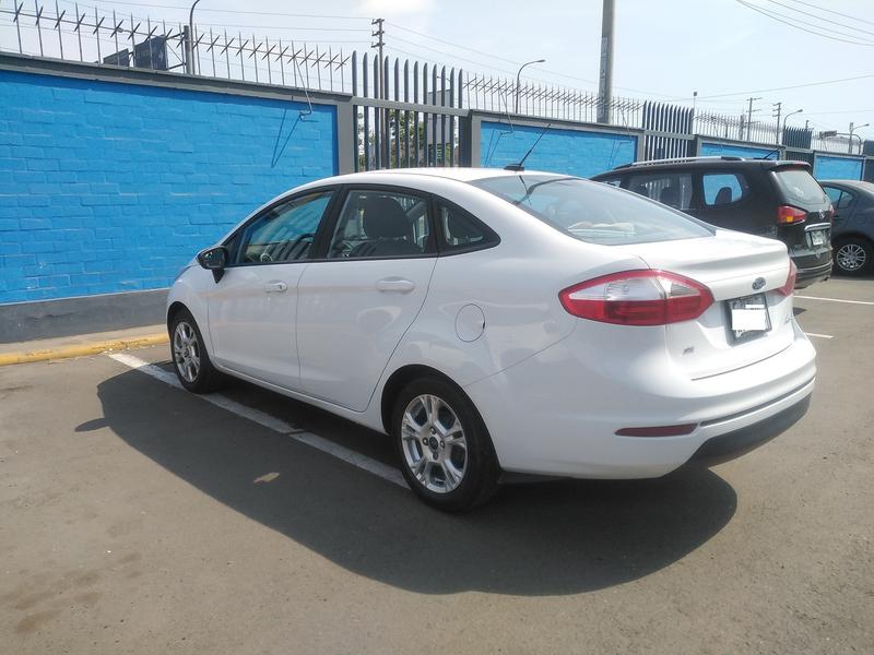 Ford Fiesta • 2015 • 57,000 km 10