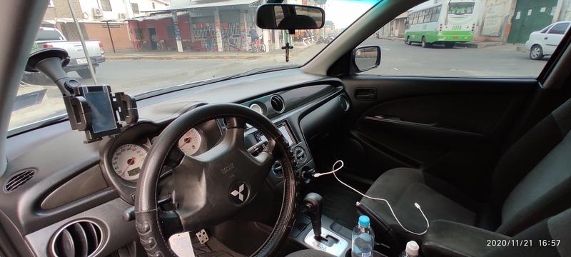 Mitsubishi Outlander • 2007 • 245,000 km 4