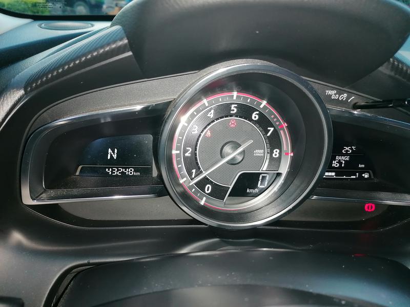 Mazda 2 • 2016 • 43,300 km 1