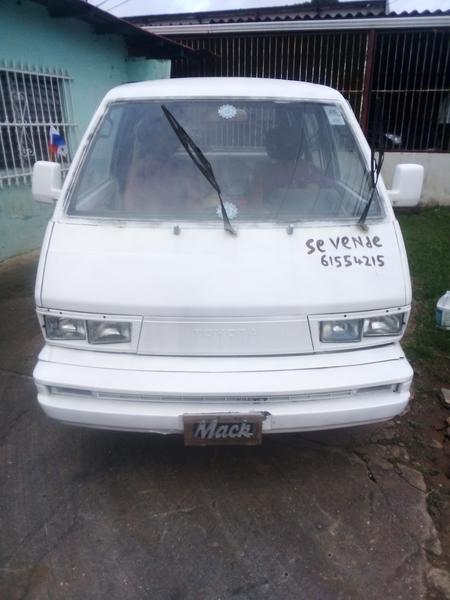 Toyota Hiace Van • 1985 • 1,000 km 5