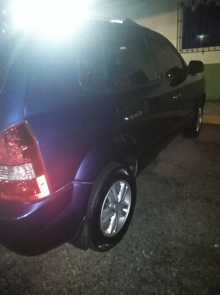 Hyundai  • 2011 • 19,000 km 1