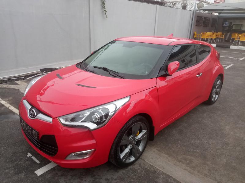 Hyundai  • 2012 • 57 km 3