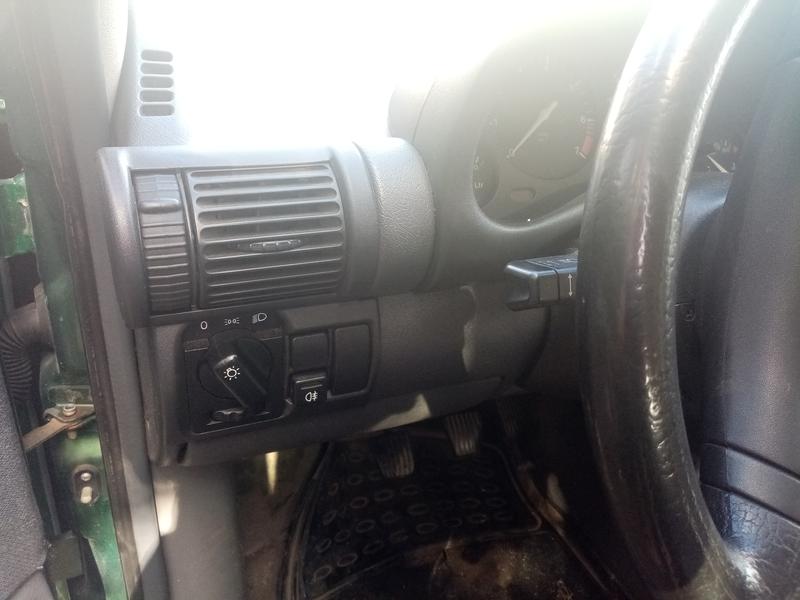 Opel Corsa • 1994 • 28,760 km 6