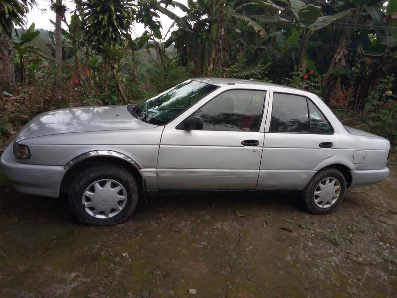Nissan Sentra • 1998 • 230,000 km 4