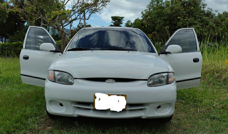 Hyundai Accent • 2003 • 179,752 km 2