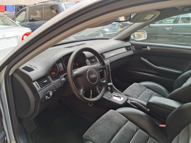 Audi A6 Avant • 2005 • 230,000 km 2