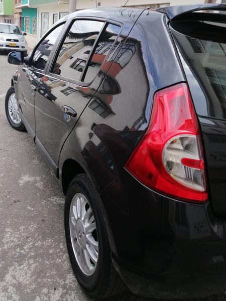 Renault Sandero • 2012 • 168,000 km 6