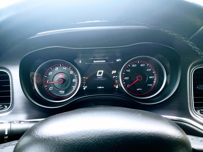 Dodge Charger • 2015 • 71,000 km 1