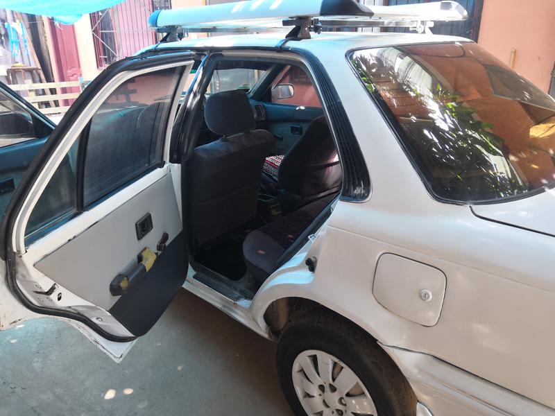 Toyota Corolla • 1990 • 80,000 km 11