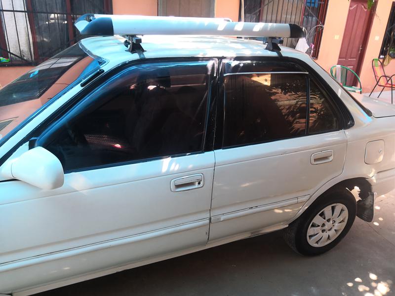 Toyota Corolla • 1990 • 80,000 km 2