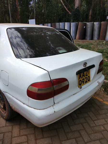 Toyota Corolla • 1998 • 122,000 km 2