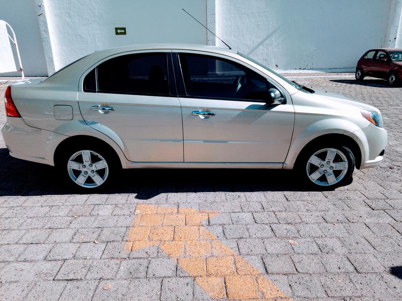 Chevrolet Aveo • 2015 • 56,000 km 13