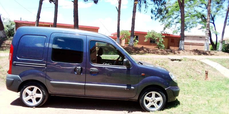 Renault Kangoo • 2005 • 230,000 km 4