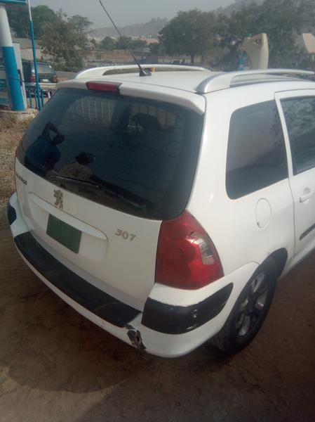 Peugeot 307 SW • 2006 • 300,000 km 3