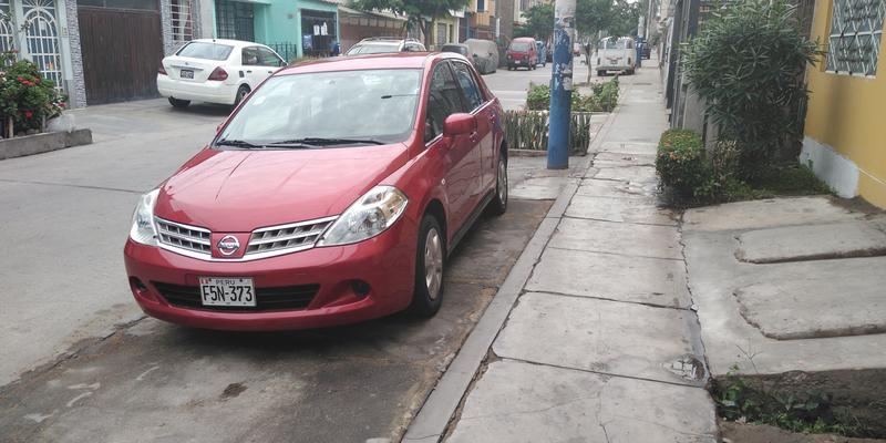 Nissan Tiida • 2008 • 150,000 km 2