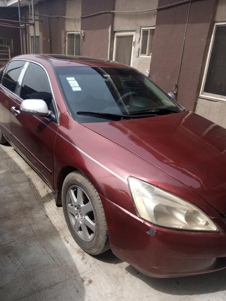 Honda Accord • 2005 • 210,000 km 1